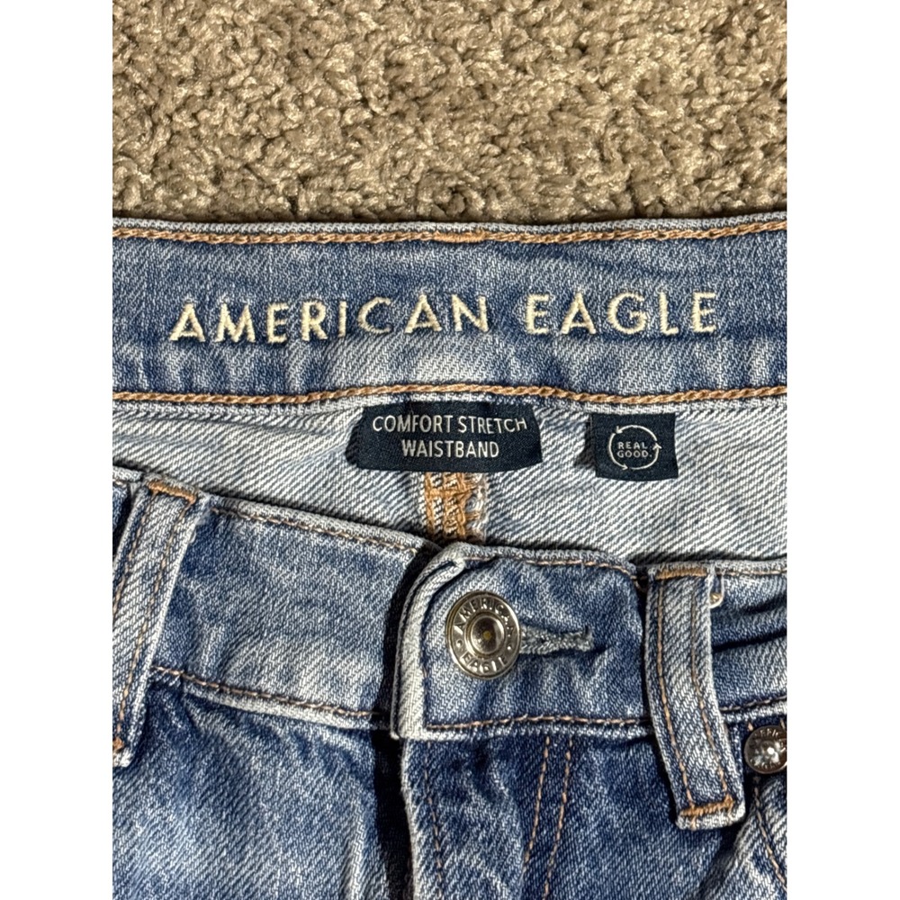 American Eagle High Waisted Baggy Distressed Light Wash Jeans Women Size 6 - Picture 3 of 9